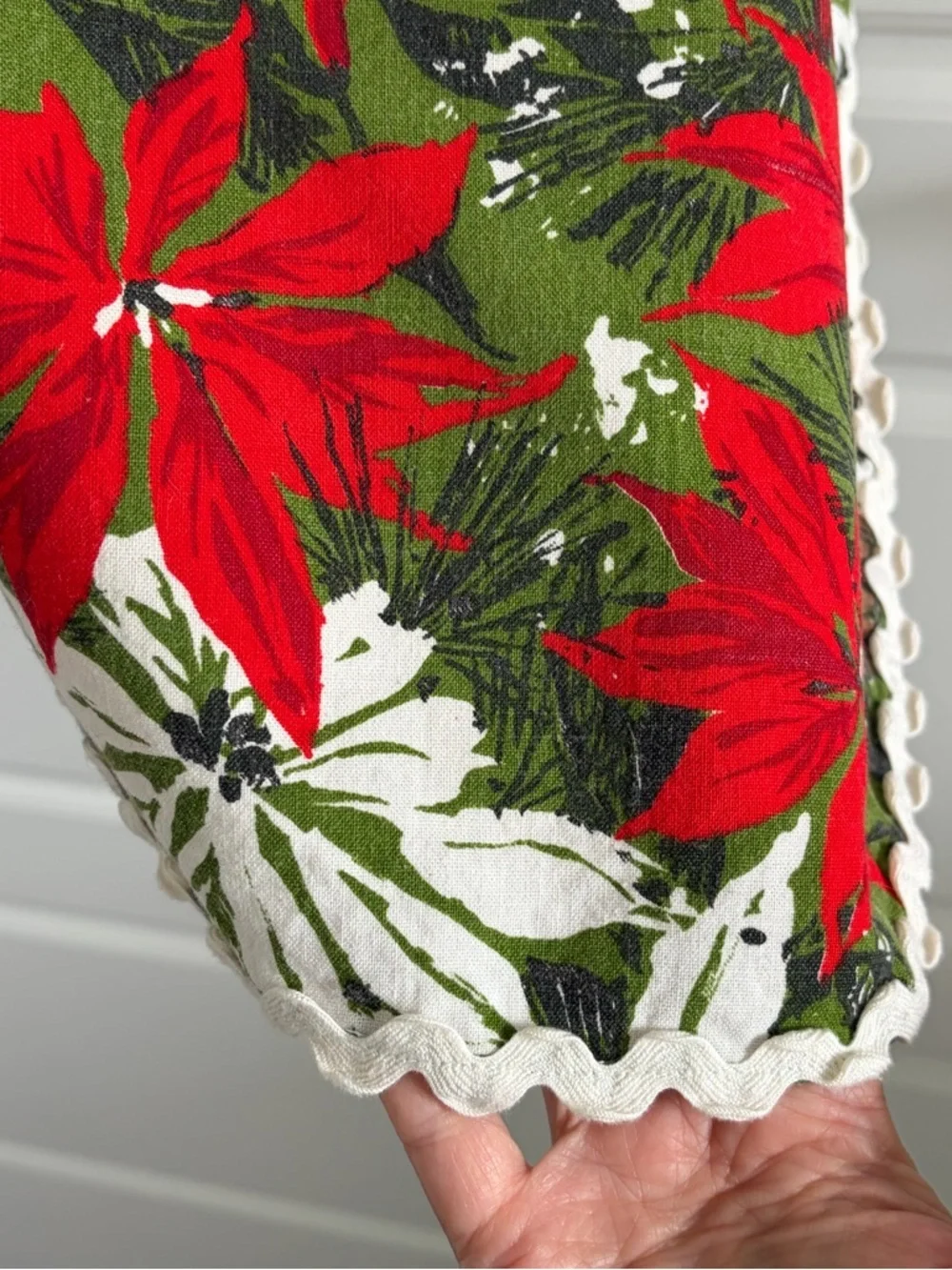 Vintage 1950s 1960s Handmade Poinsettia Christmas Apron Holiday Tie Waist